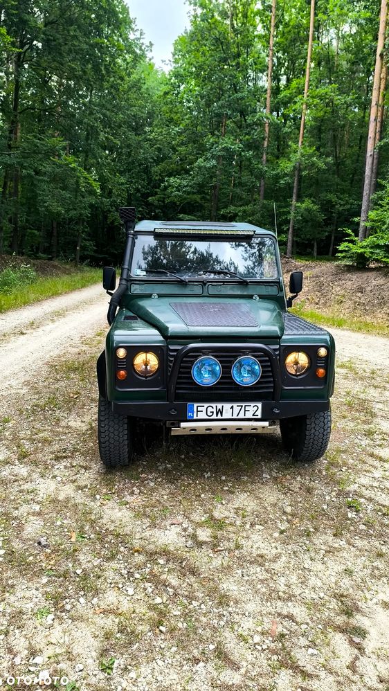 Land Rover Defender 90 Style - 8