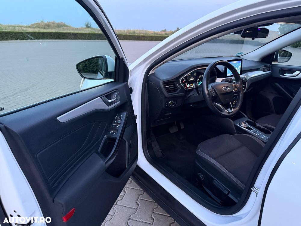 Ford Focus - 11
