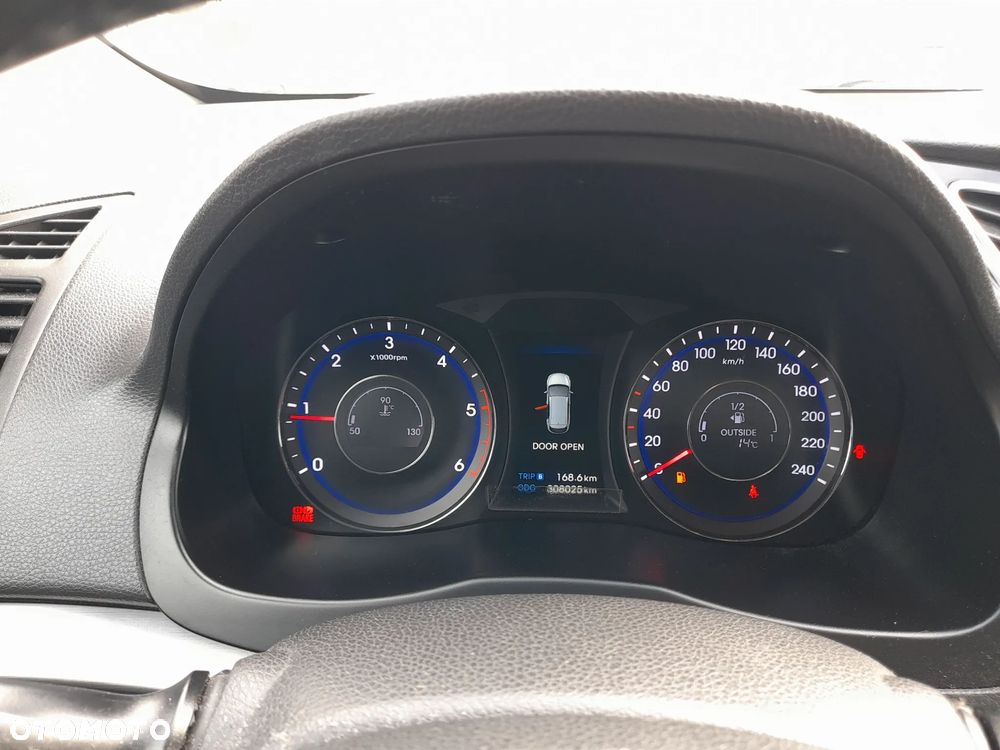 Hyundai i40 1.7 CRDi Comfort + - 14