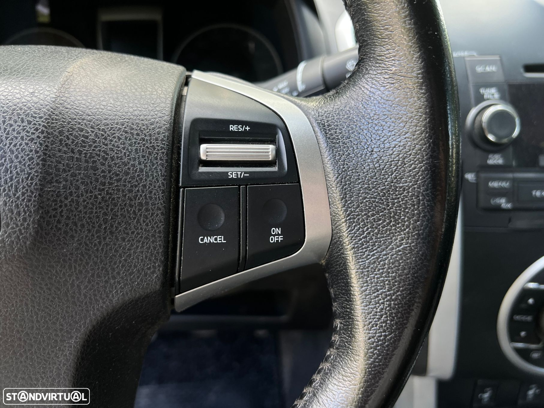 Isuzu D-Max 2.5 DTi CD 4WD LS - 32