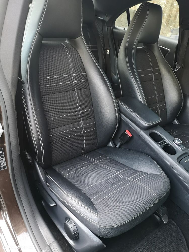 Mercedes-Benz CLA 180 d 7G-DCT Urban - 22