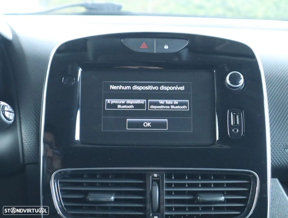 Renault Clio 0.9 TCe Limited Bi-Fuel - 41