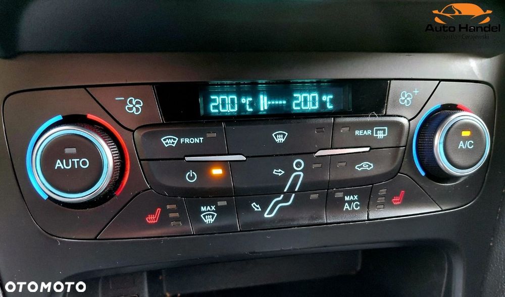 Ford Focus - 37