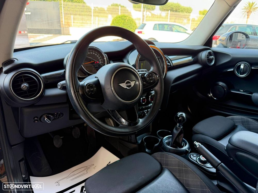 MINI 3 Portas Cooper D Auto - 10