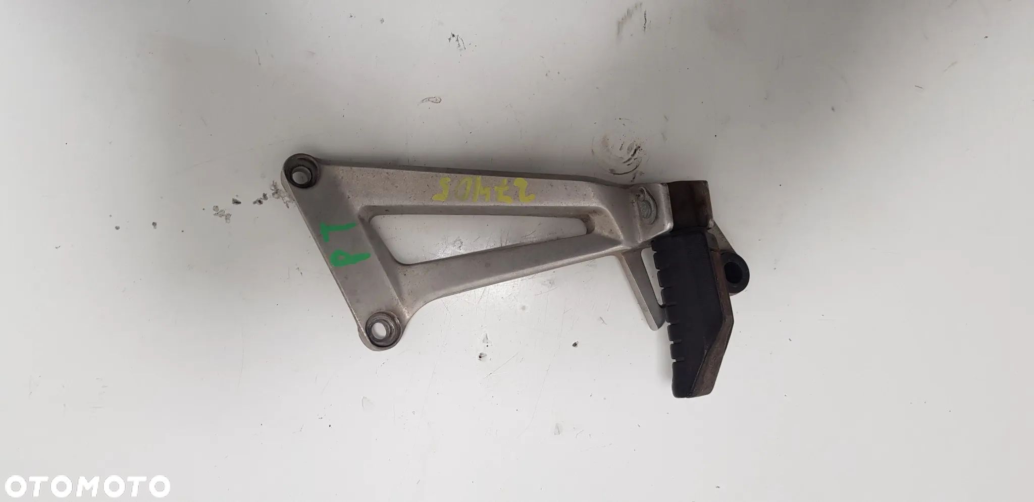 Honda CBR 125 2004 Set Pasażera Lewy - 1