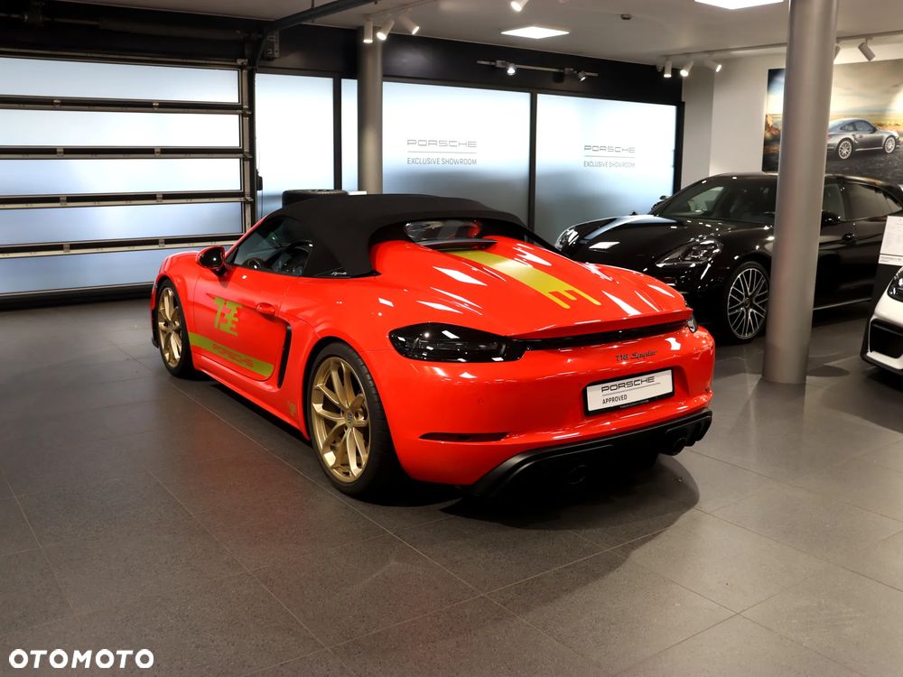 Porsche 718 Spyder - 3