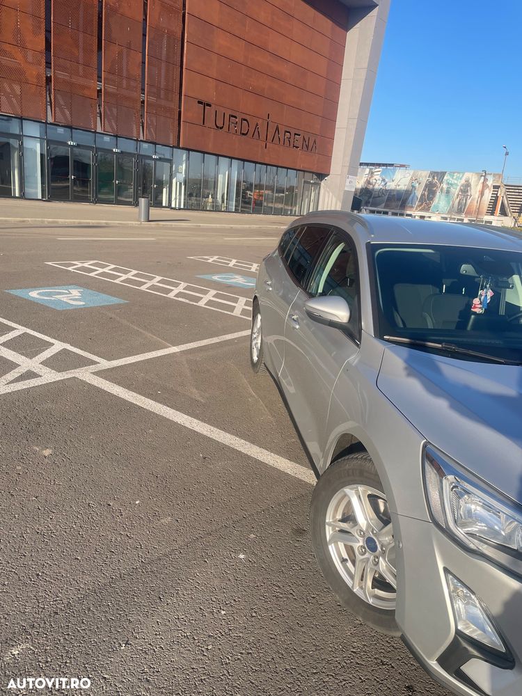 Ford Focus 1.5 EcoBlue Start-Stopp-System ACTIVE - 2