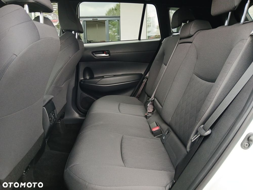 Toyota Corolla Cross - 11