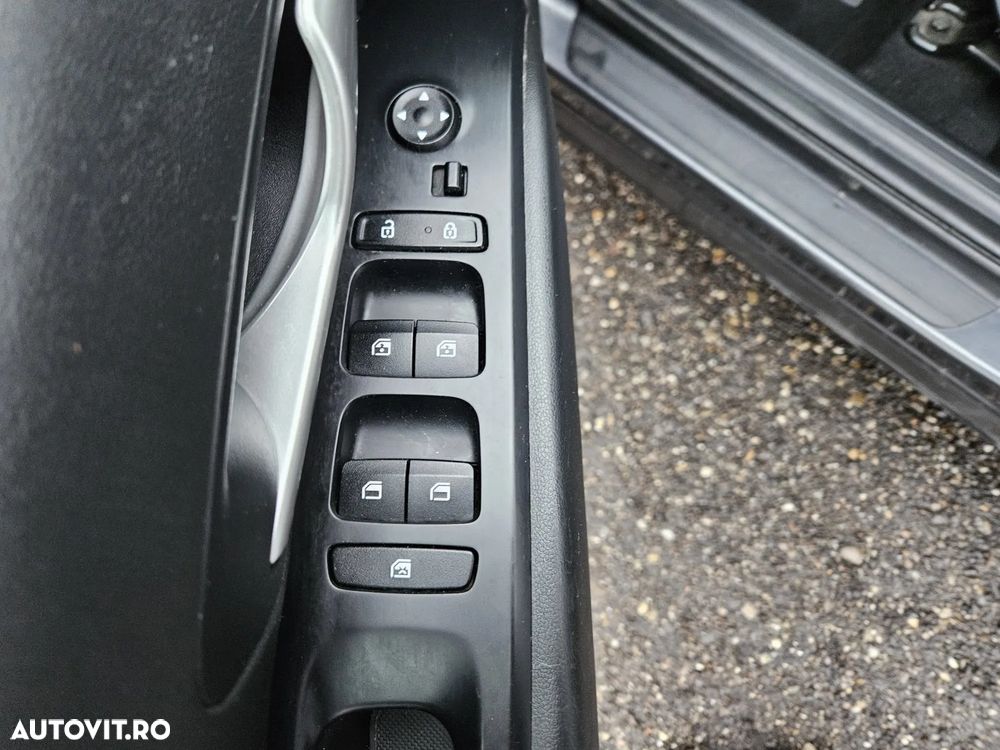 Hyundai Tucson 1.6 l 150 CP 2WD 6MT Comfort - 11