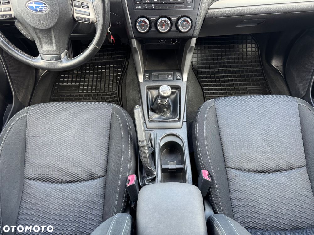 Subaru Forester 2.0X Trend - 18