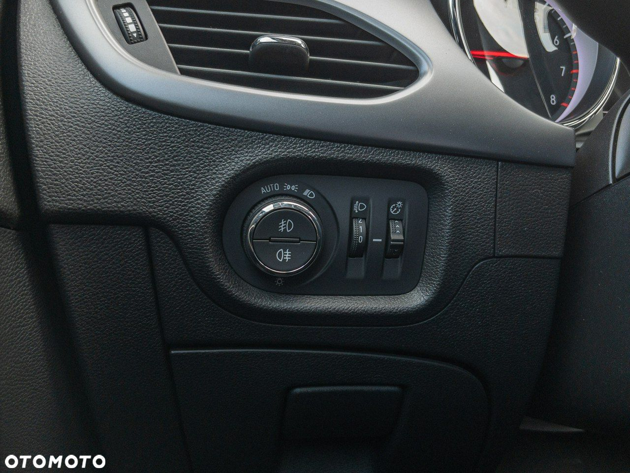 Opel Astra V 1.4 T GPF Enjoy S&S - 14