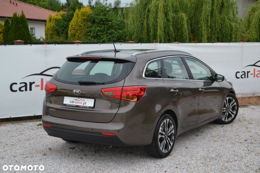 Kia Ceed - 14