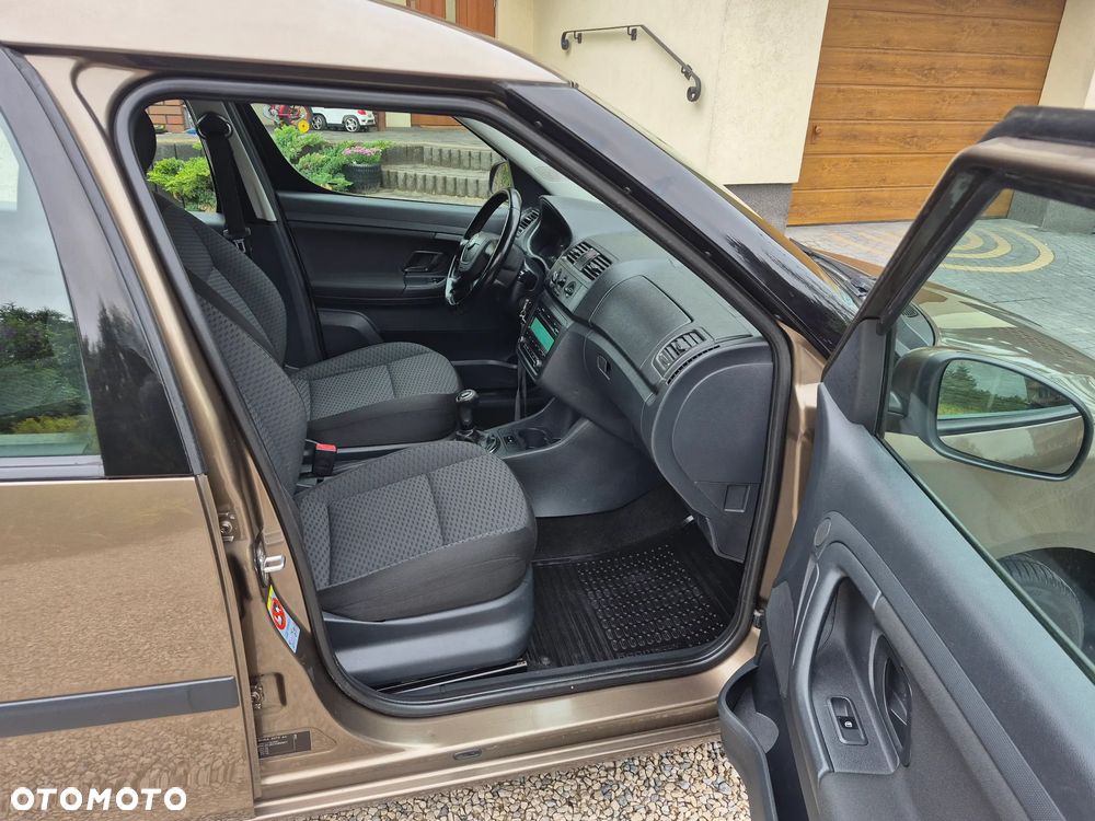 Skoda Roomster 1.4 16V Ambition - 8