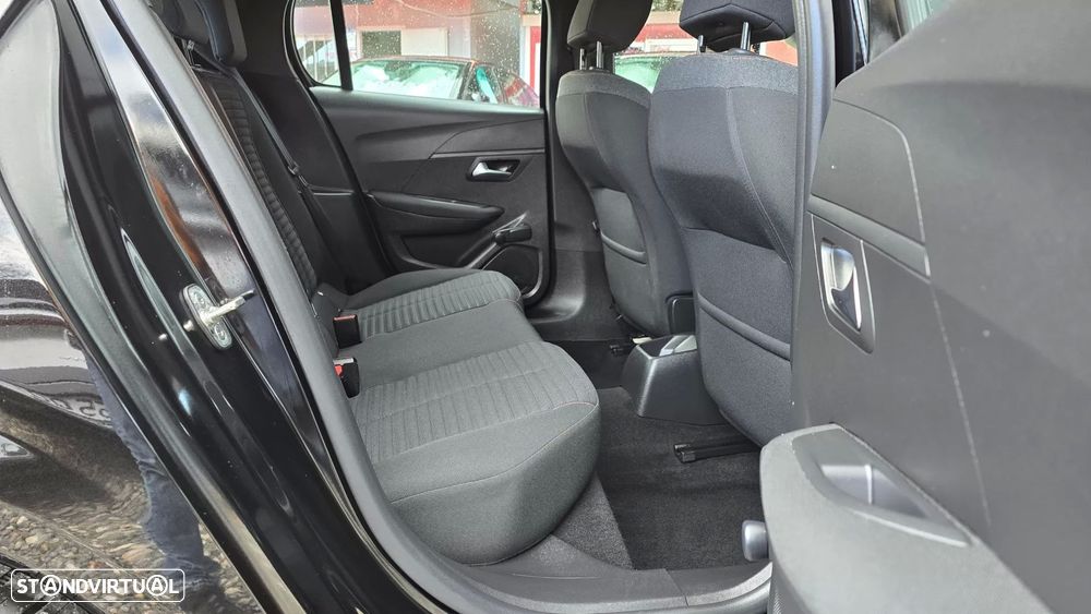 Peugeot 208 1.2 PureTech Active Pack - 17