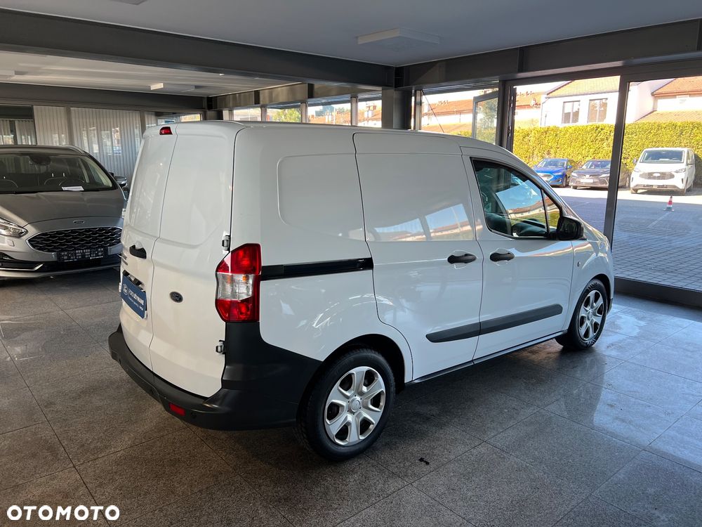 Ford Transit courier - 16