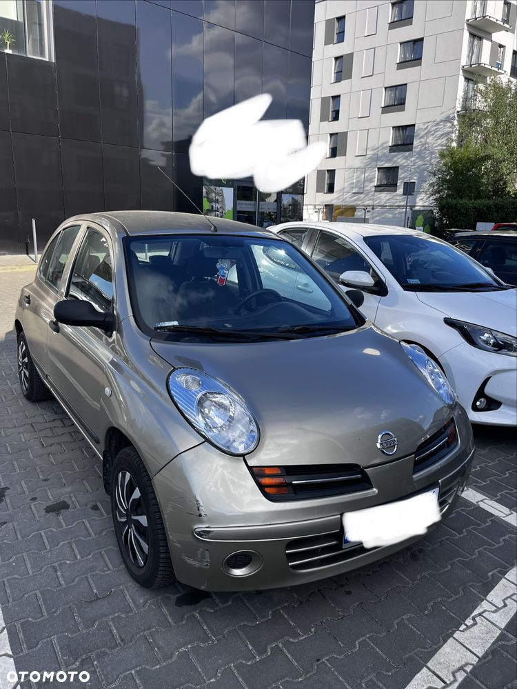 Nissan Micra - 1