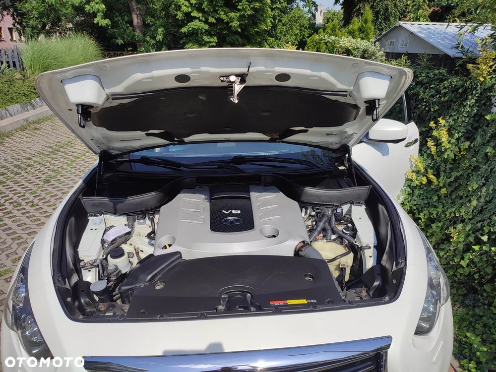 Infiniti QX70 3.0d S Premium - 37