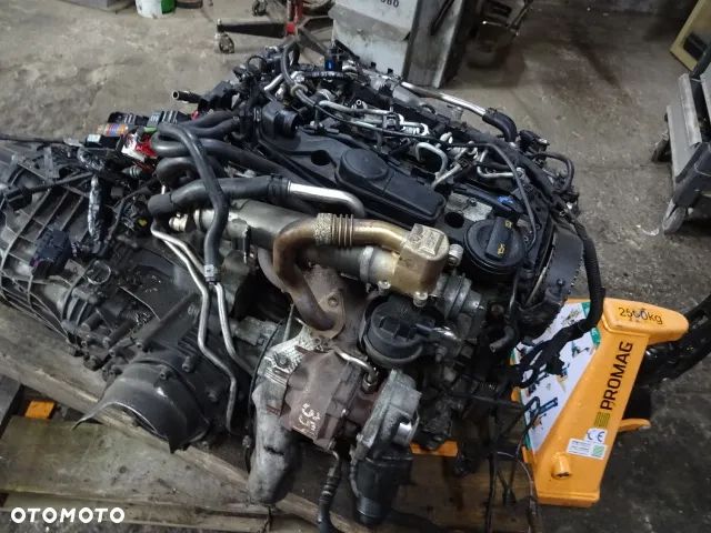 Kompletny silnik Audi A4  2.0tdi CAGA136KM - 2
