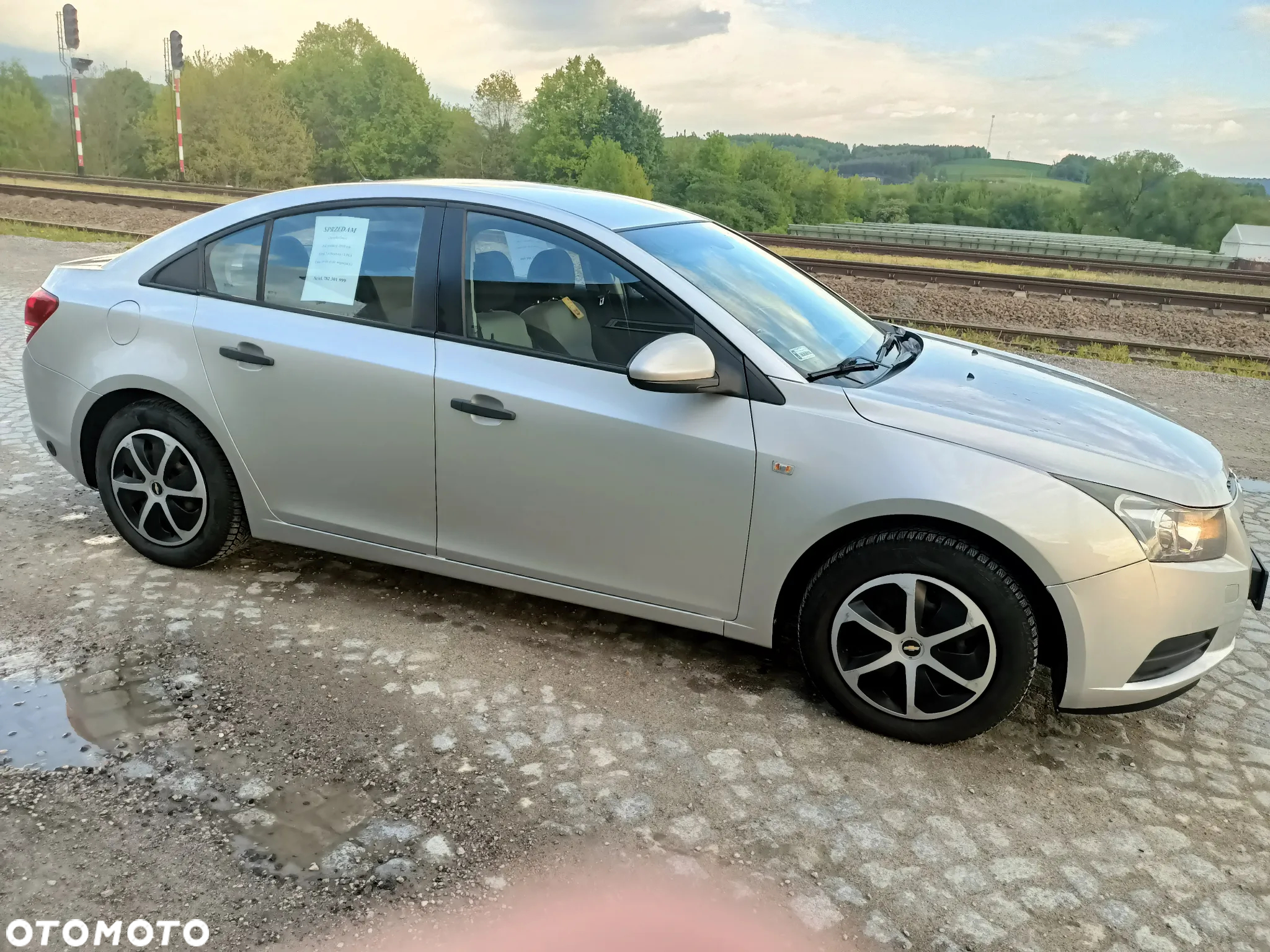 Chevrolet Cruze 1.6 LS - 9