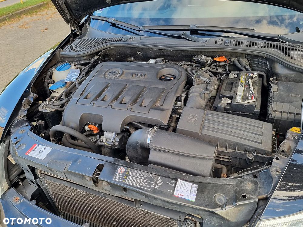 Skoda Octavia Combi 2.0 TDI DPF 4x4 DSG Scout - 18