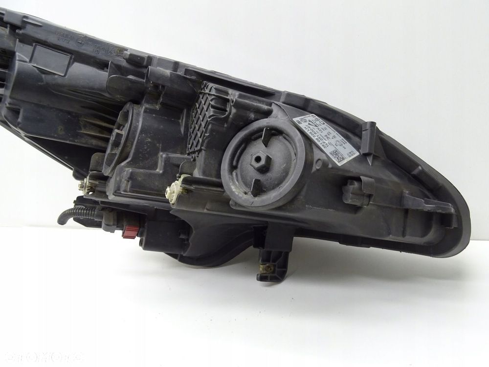 LAMPA REFLEKTOR LEWY PRZÓD PRZEDNIA OPEL CORSA E LED 39108228 - 8