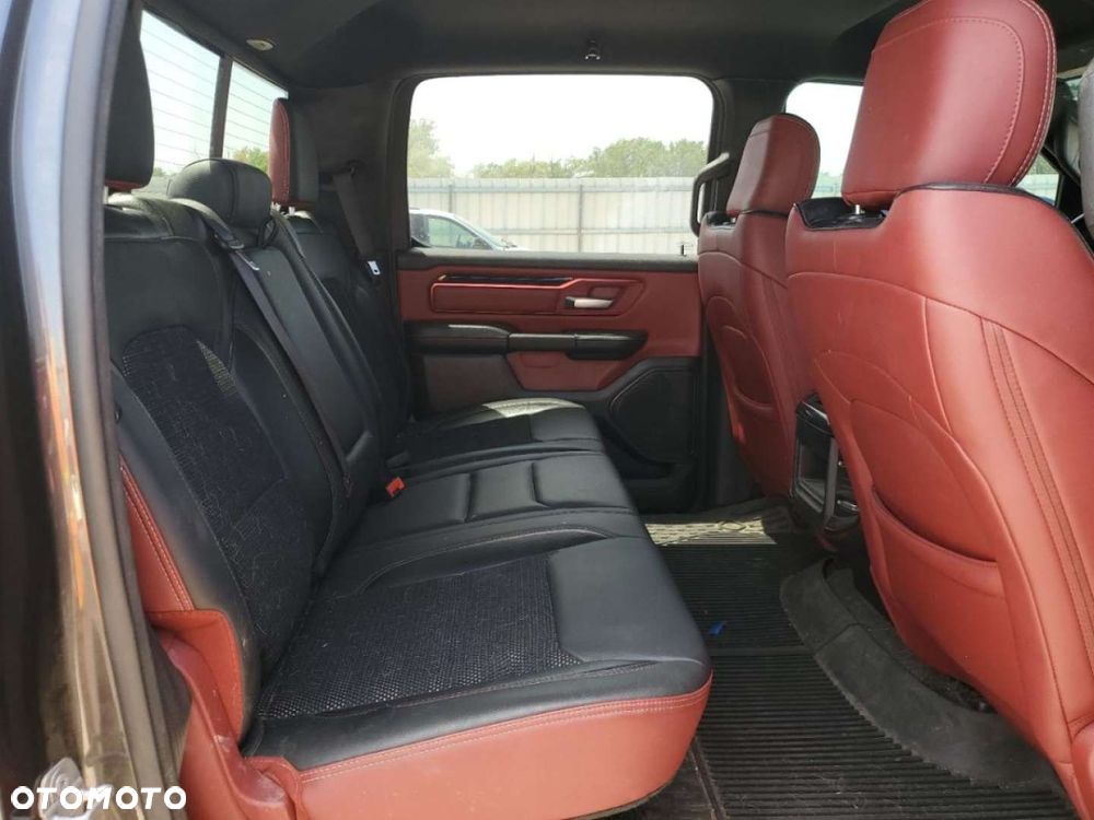 RAM 1500 - 11