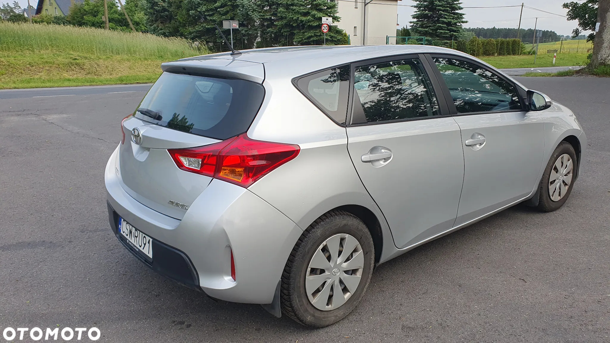 Toyota Auris 1.33 VVT-i Active - 4