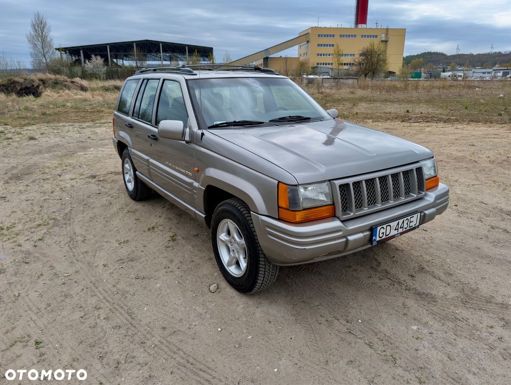 Jeep Grand Cherokee 5.9 Limited - 12