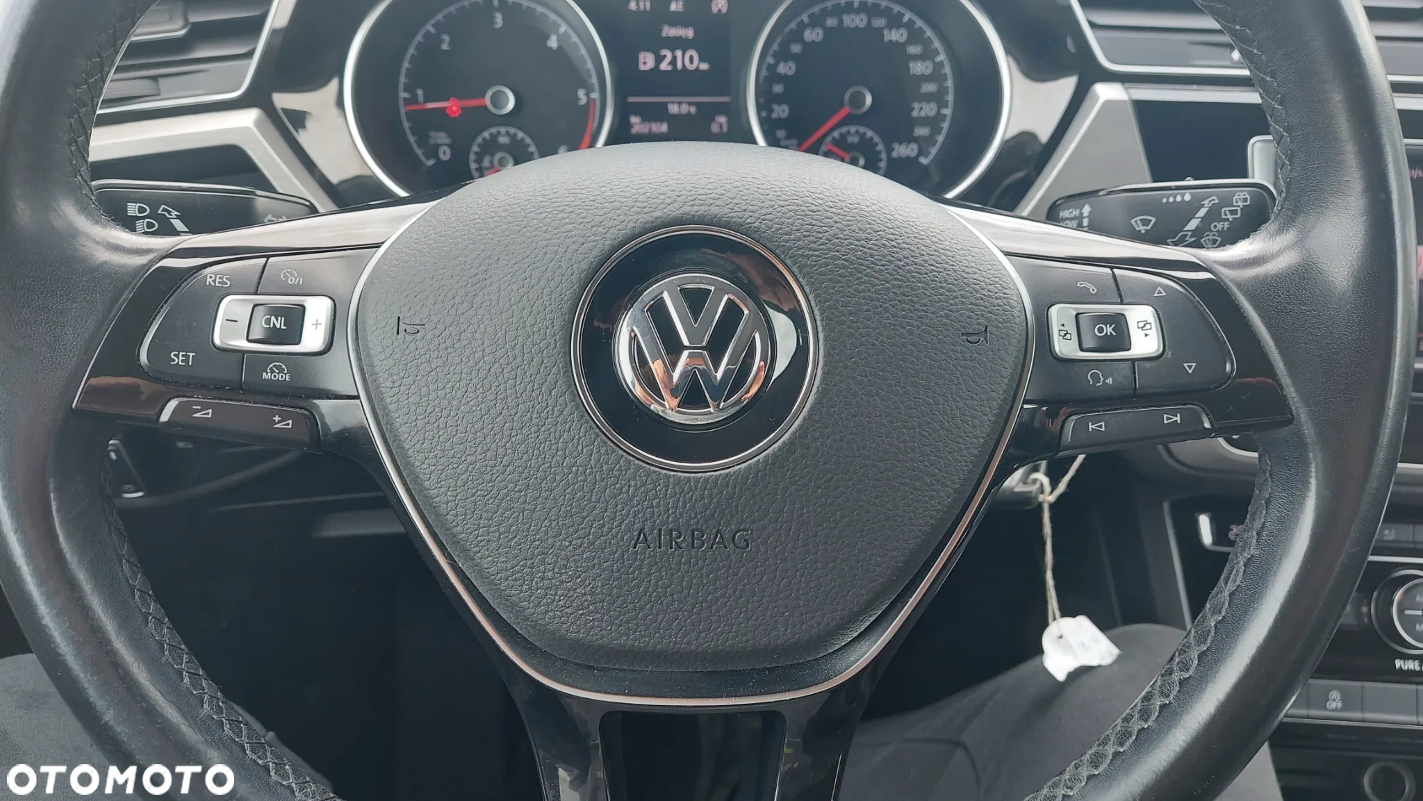 Volkswagen Touran 2.0 TDI BMT Highline DSG - 15