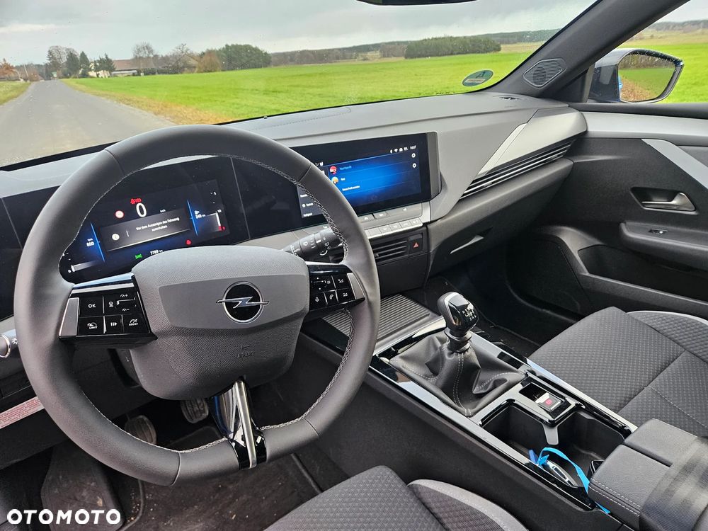 Opel Astra 1.2 Turbo Business Elegance - 14