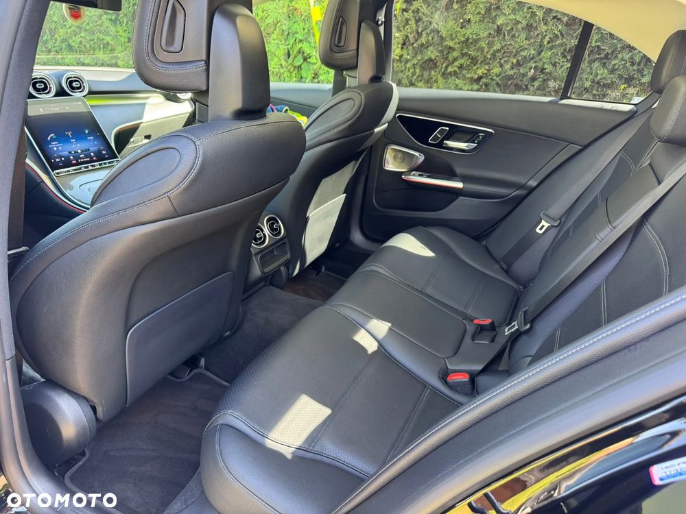 Mercedes-Benz Klasa C 300 9G-TRONIC Avantgarde - 21