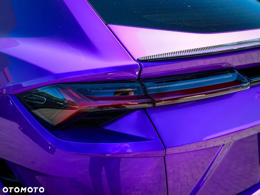Lamborghini Urus - 11