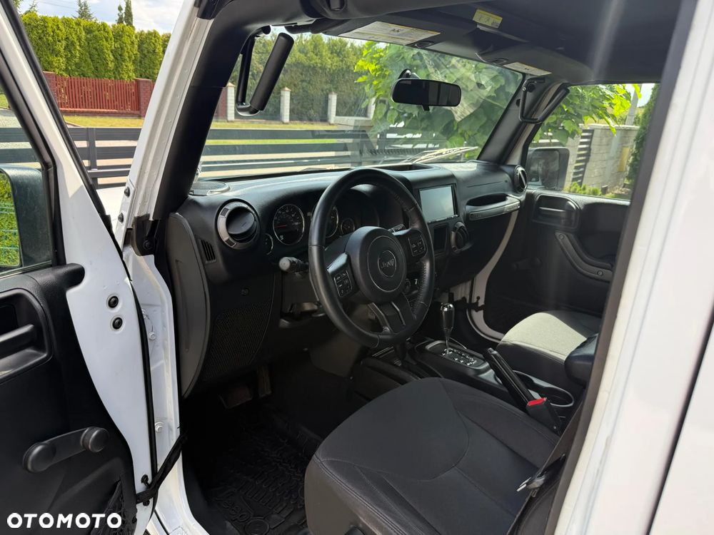 Jeep Wrangler 3.6 Unlim X - 9