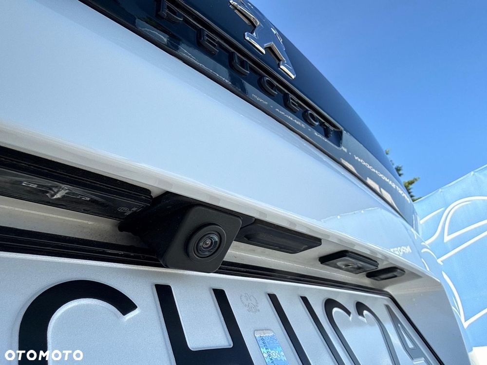 Peugeot 3008 1.6 PureTech Hybrid PHEV Allure S&S EAT8 - 14