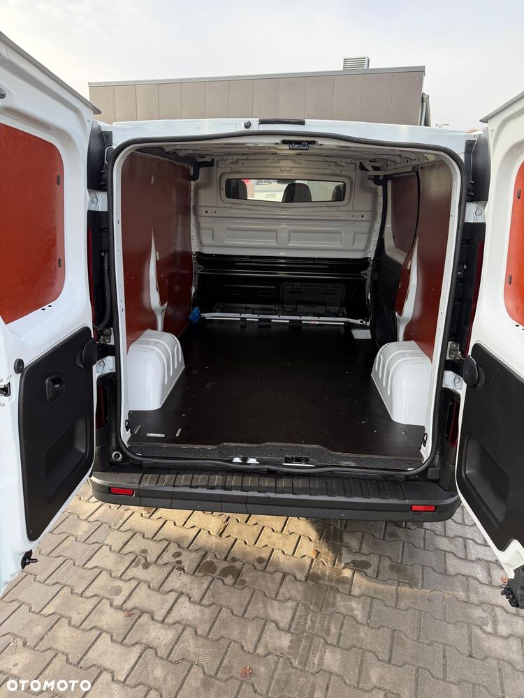 Renault Trafic - 11