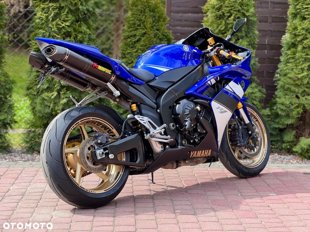 Yamaha YZF - 4