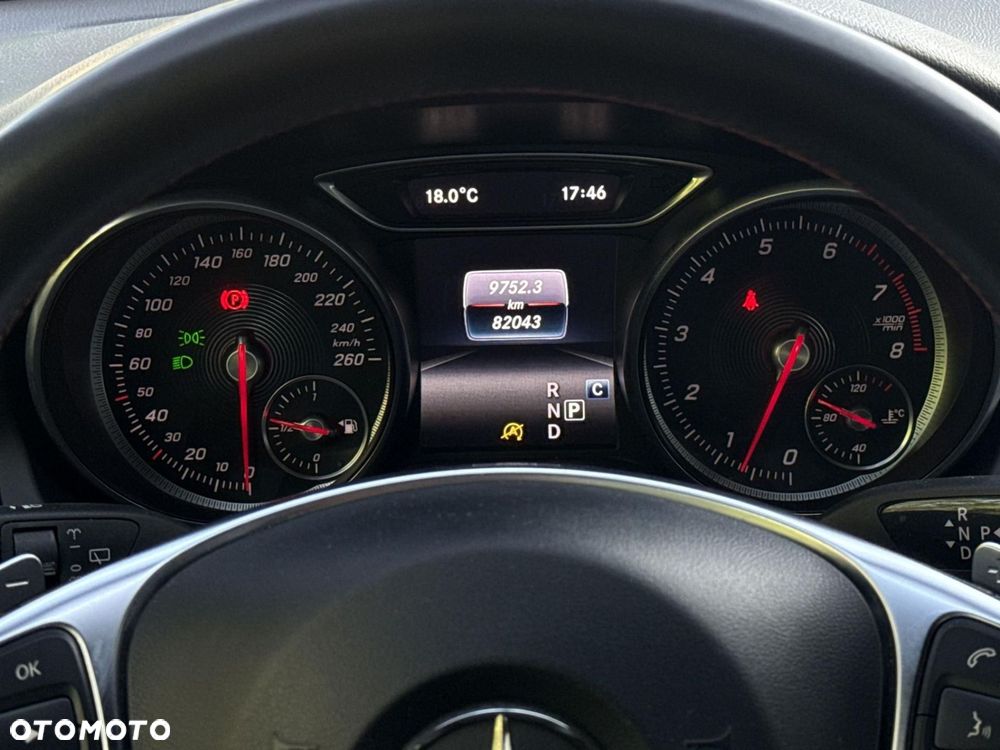 Mercedes-Benz GLA - 15