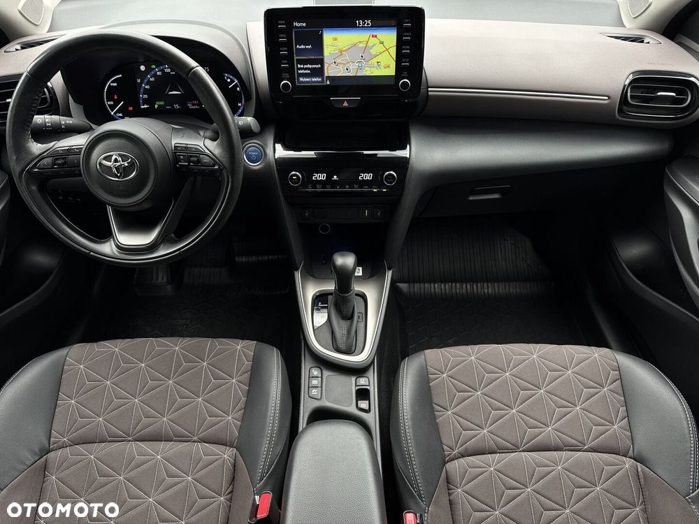 Toyota Yaris Cross - 15