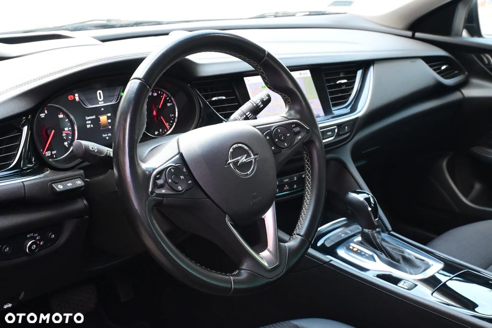 Opel Insignia 1.5 T Elite S&S - 10