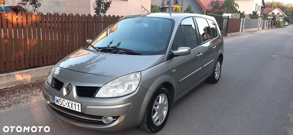 Renault Grand Scenic 1.9 dCi FAP Exception - 1