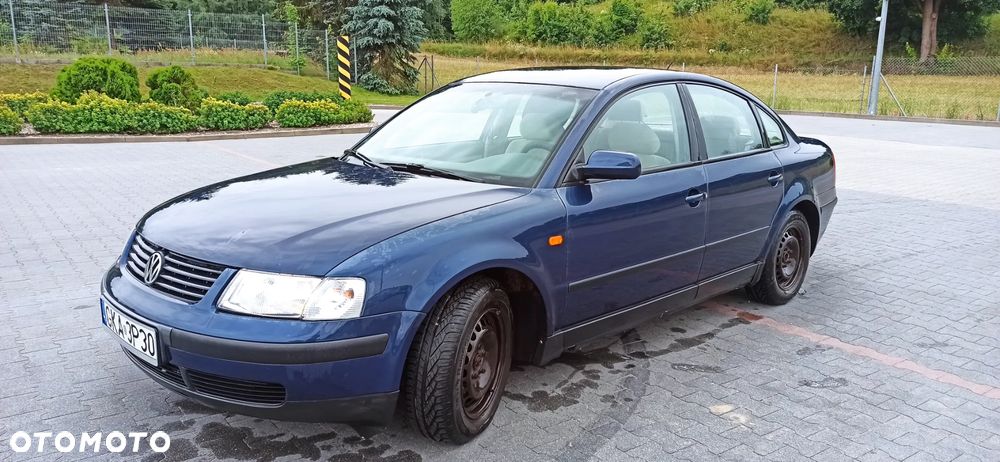 Volkswagen Passat - 3