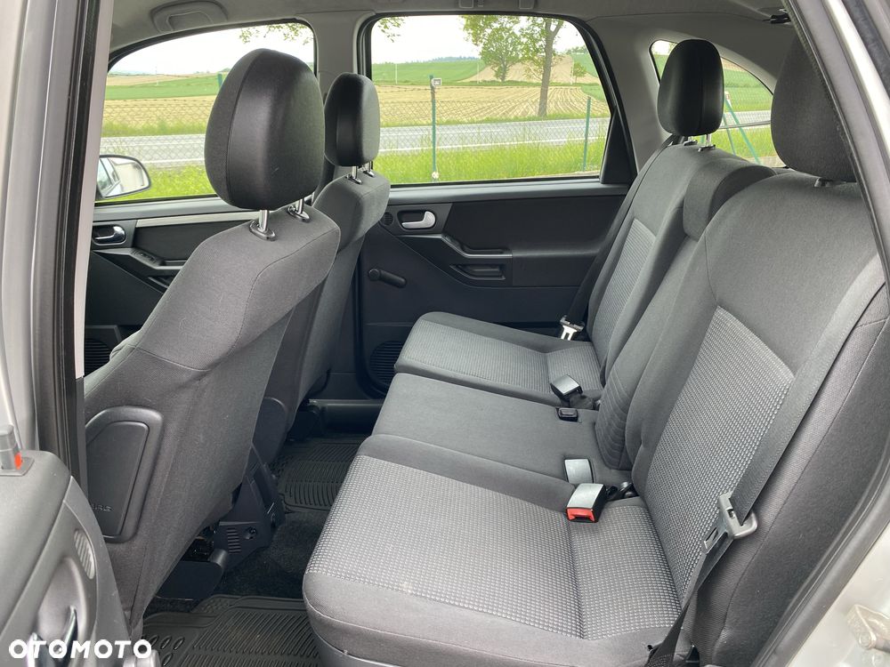 Opel Meriva - 8