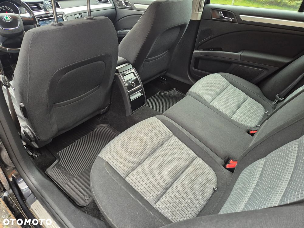 Skoda Superb 2.0 TDI Ambition - 21