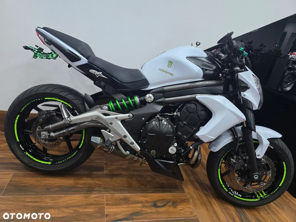 Kawasaki ER - 2