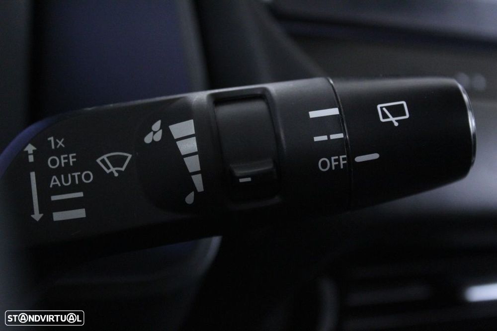 Nissan Qashqai 1.3 DIG-T N-Connecta LED+TT+SKY Xtronic - 25