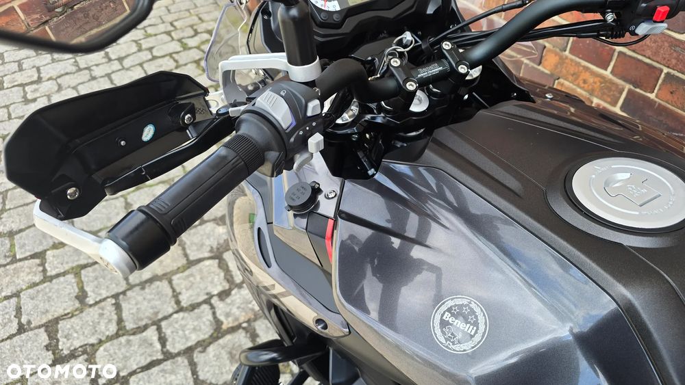 Benelli TRK 502X - 16