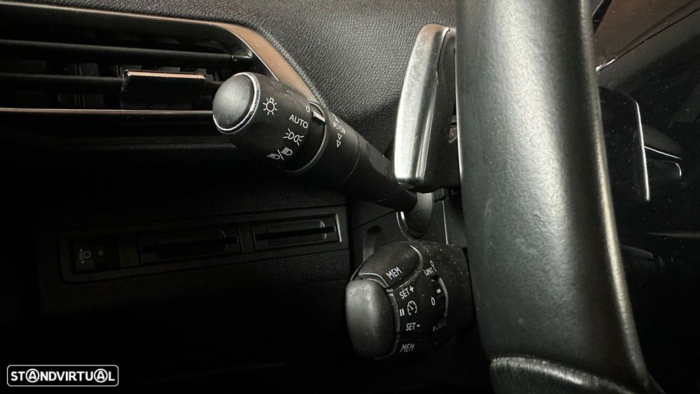 Peugeot 3008 PureTech 130 Stop & Start GPF EAT8 Allure Pack - 17