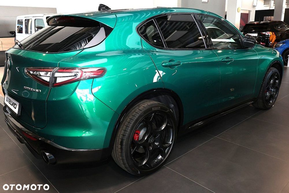 Alfa Romeo Stelvio - 4