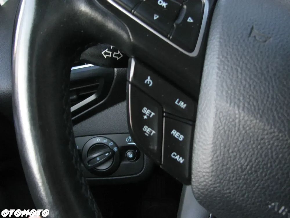 Ford C-MAX 1.5 TDCi Edition - 25