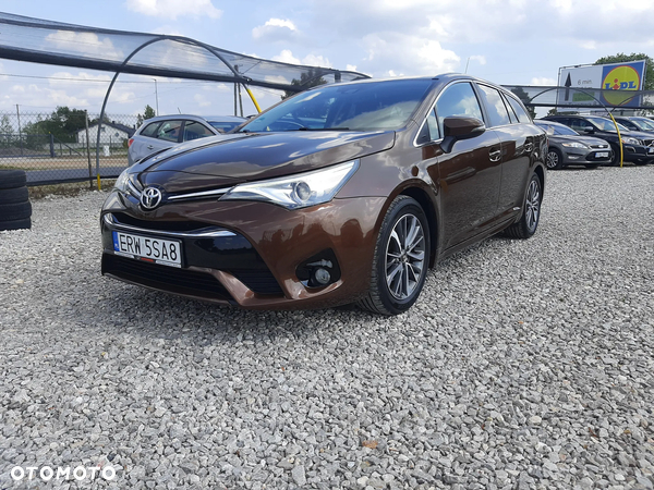 Toyota Avensis 1.6 D-4D Prestige